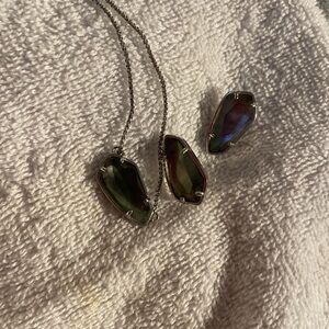 Kendra Scott necklace and earrings set